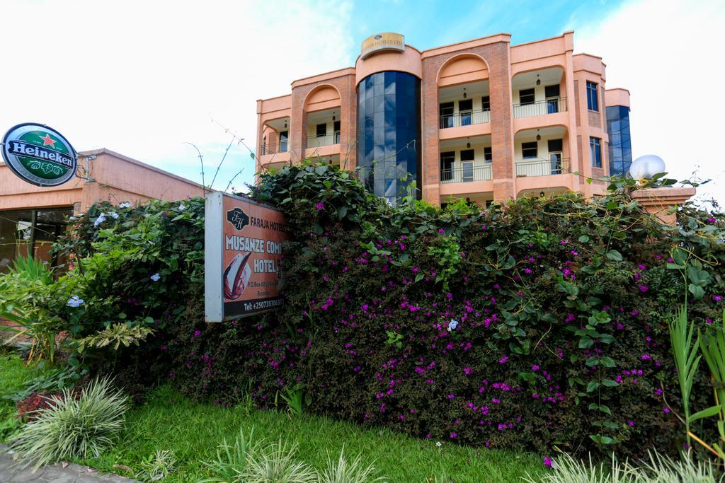 Faraja Hotel Ruhengeri Esterno foto