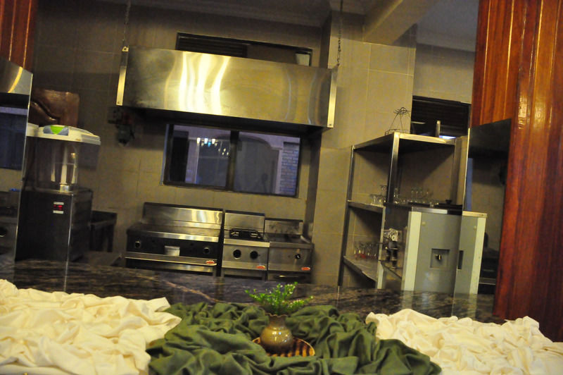 Faraja Hotel Ruhengeri Esterno foto