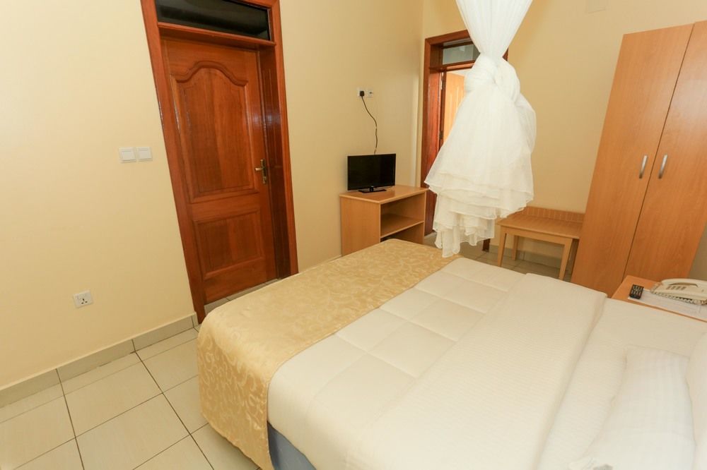Faraja Hotel Ruhengeri Esterno foto