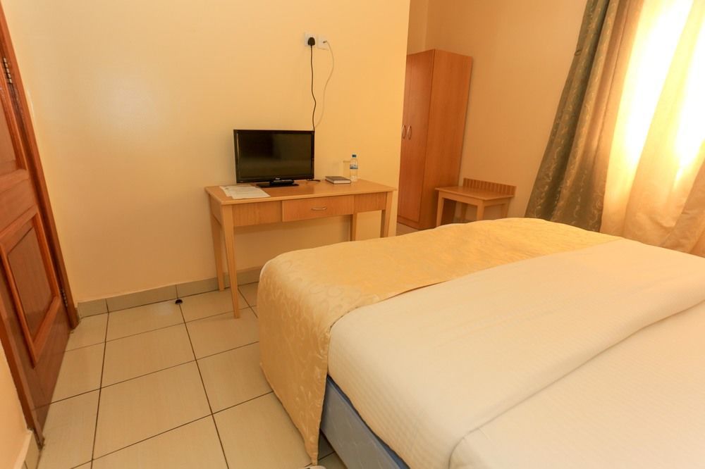 Faraja Hotel Ruhengeri Esterno foto